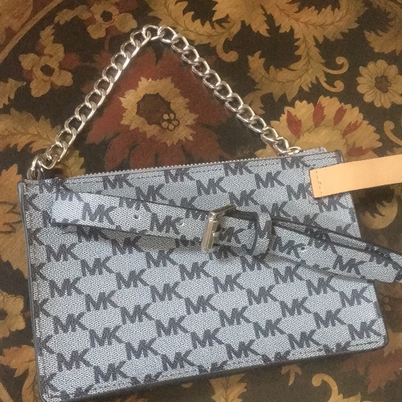 New! Michael Kors Signature Gray Logo Belt Purse With Silver Chain Pull - Picture 2 of 16